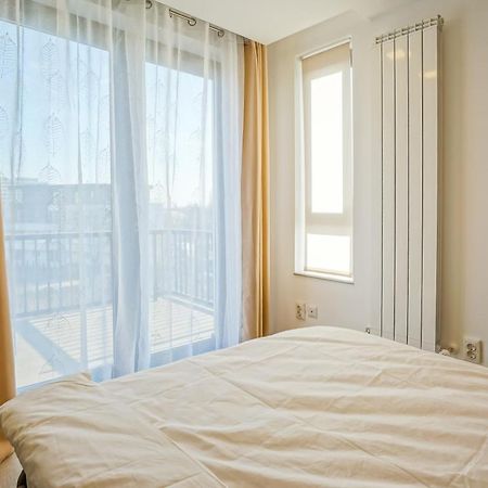 Bright Apartments Moments Away From Herastrau Park, Mall And Metro Bucharest Luaran gambar