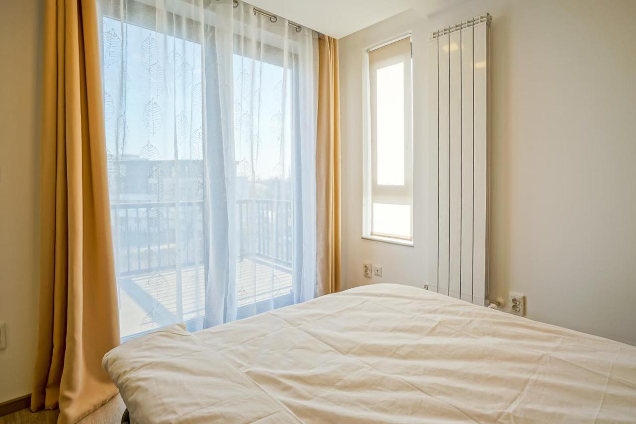Bright Apartments Moments Away From Herastrau Park, Mall And Metro Bucharest Luaran gambar