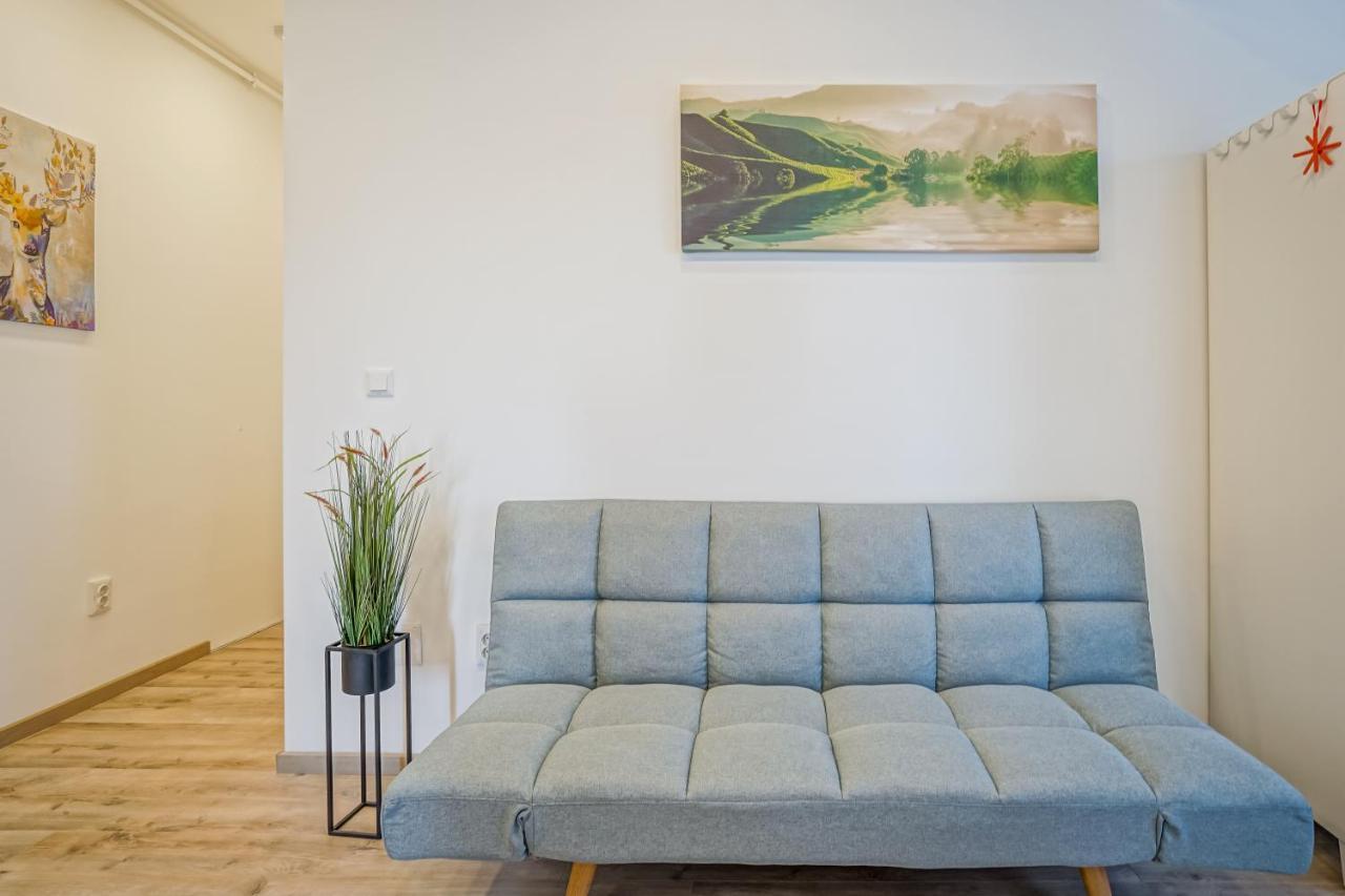 Bright Apartments Moments Away From Herastrau Park, Mall And Metro Bucharest Luaran gambar