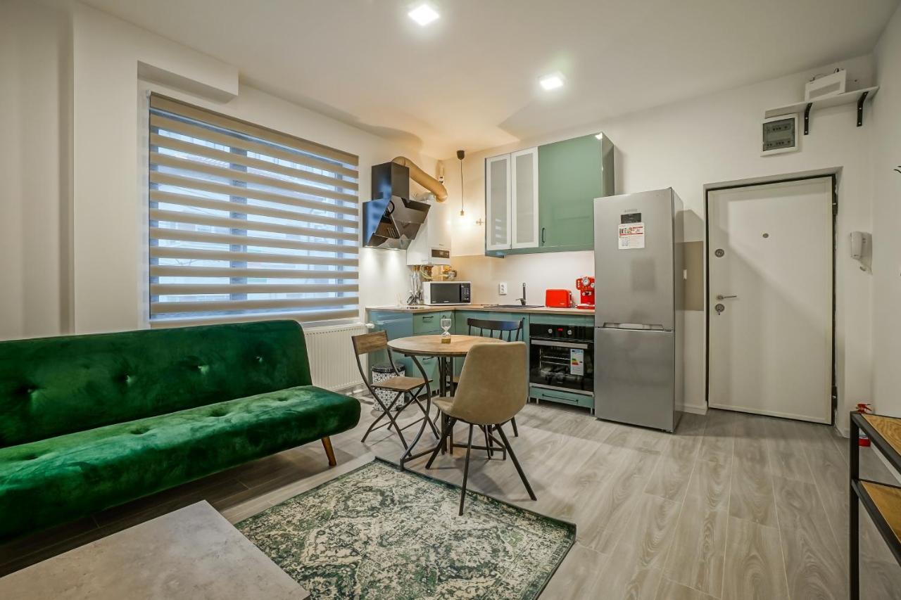 Bright Apartments Moments Away From Herastrau Park, Mall And Metro Bucharest Luaran gambar