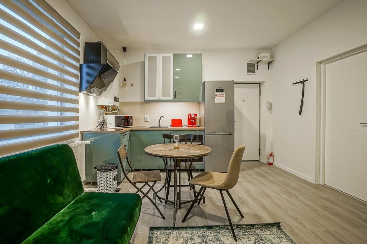 Bright Apartments Moments Away From Herastrau Park, Mall And Metro Bucharest Luaran gambar