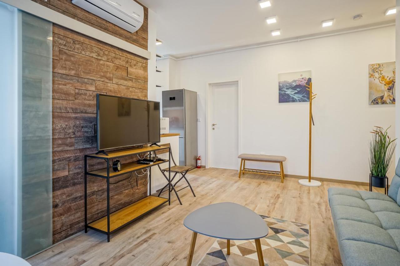 Bright Apartments Moments Away From Herastrau Park, Mall And Metro Bucharest Luaran gambar