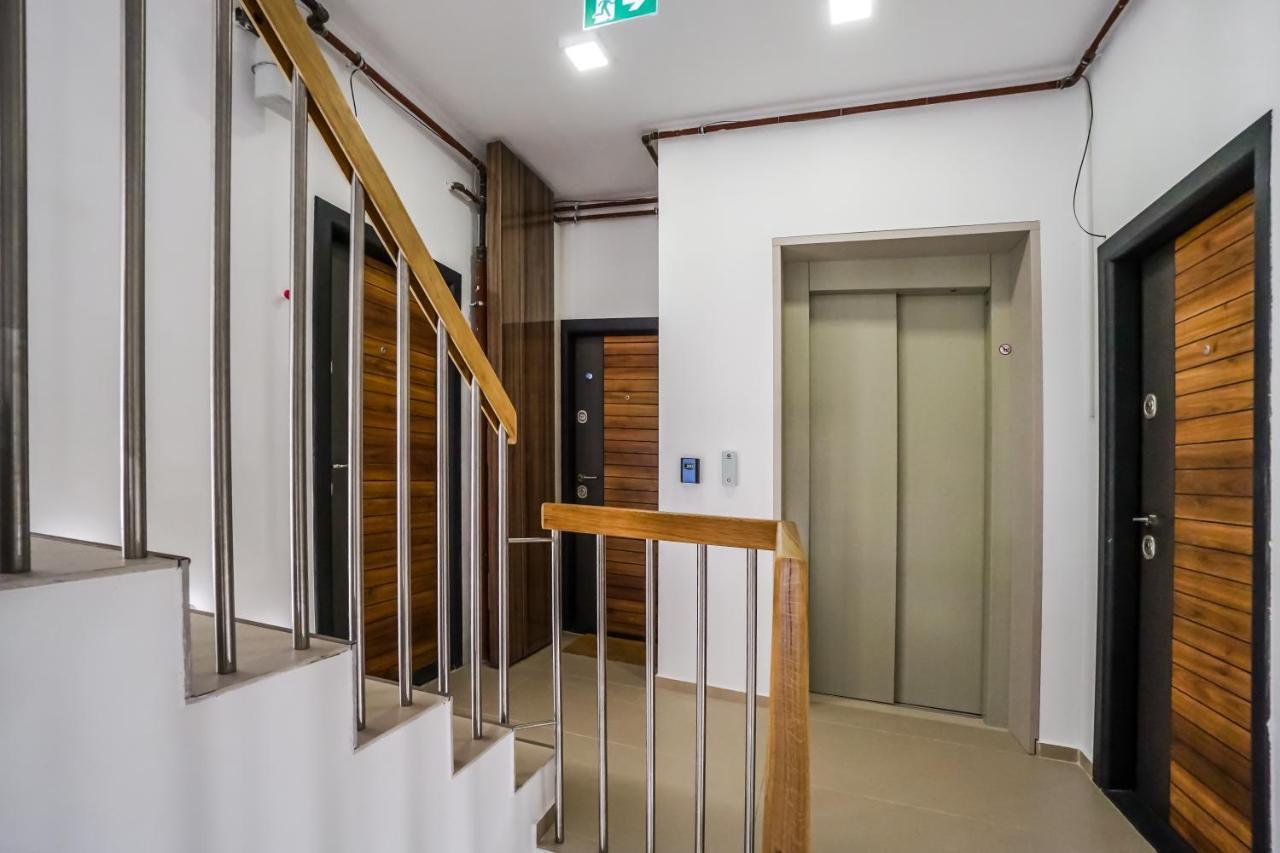 Bright Apartments Moments Away From Herastrau Park, Mall And Metro Bucharest Luaran gambar