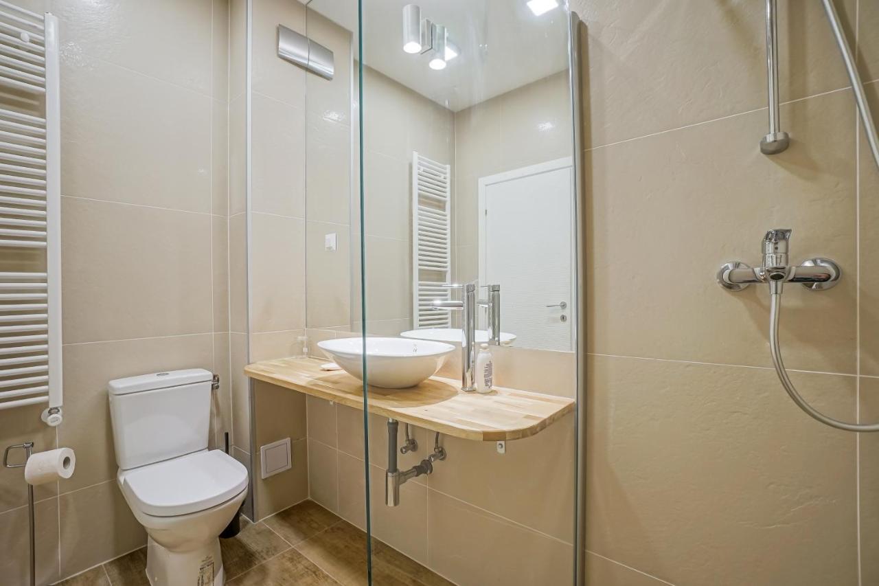 Bright Apartments Moments Away From Herastrau Park, Mall And Metro Bucharest Luaran gambar